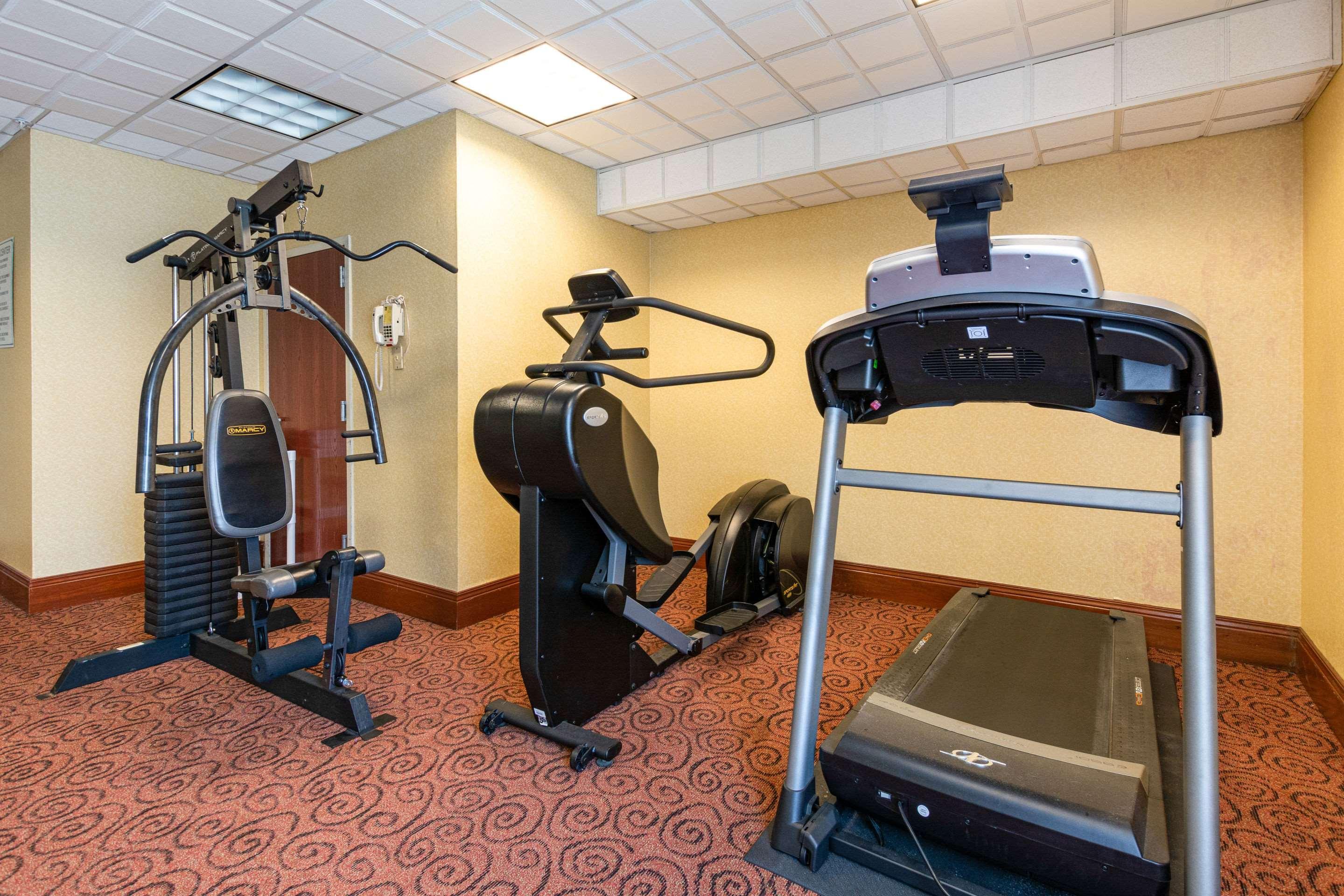 Quality Inn & Suites Sellersburg Dış mekan fotoğraf