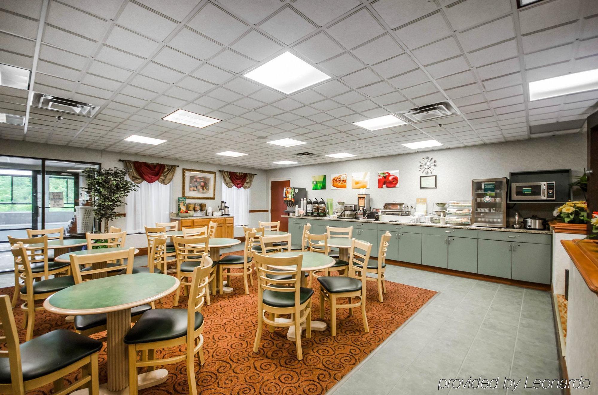 Quality Inn & Suites Sellersburg Dış mekan fotoğraf