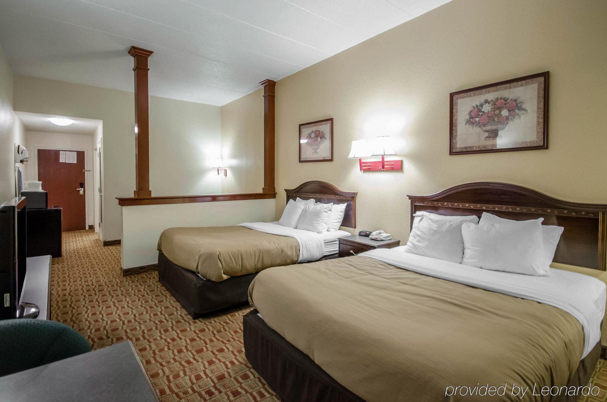 Quality Inn & Suites Sellersburg Dış mekan fotoğraf